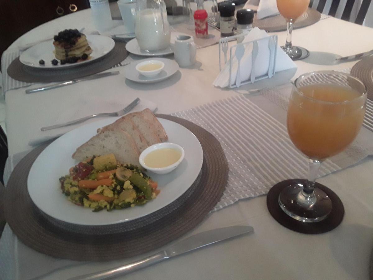 Pta East Guest House Претория Екстериор снимка