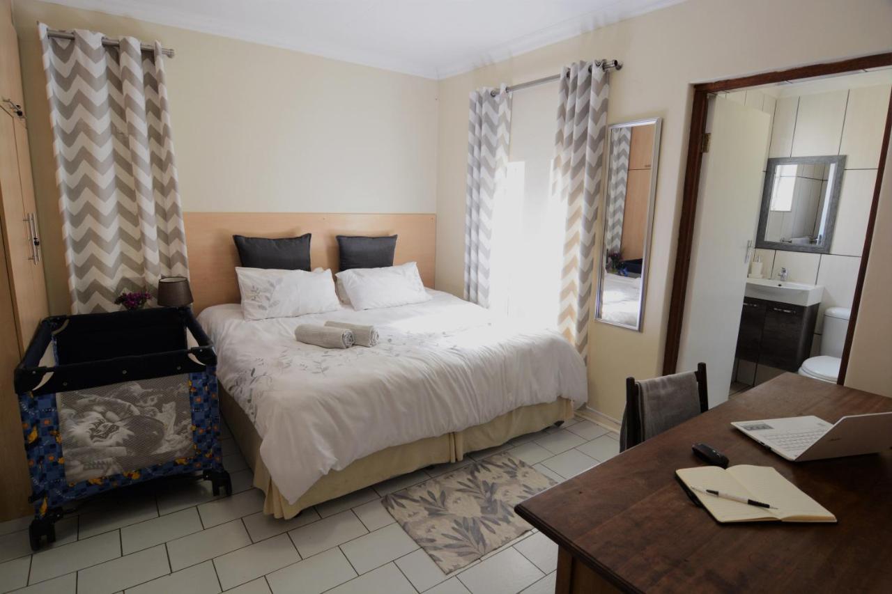 Pta East Guest House Претория Екстериор снимка